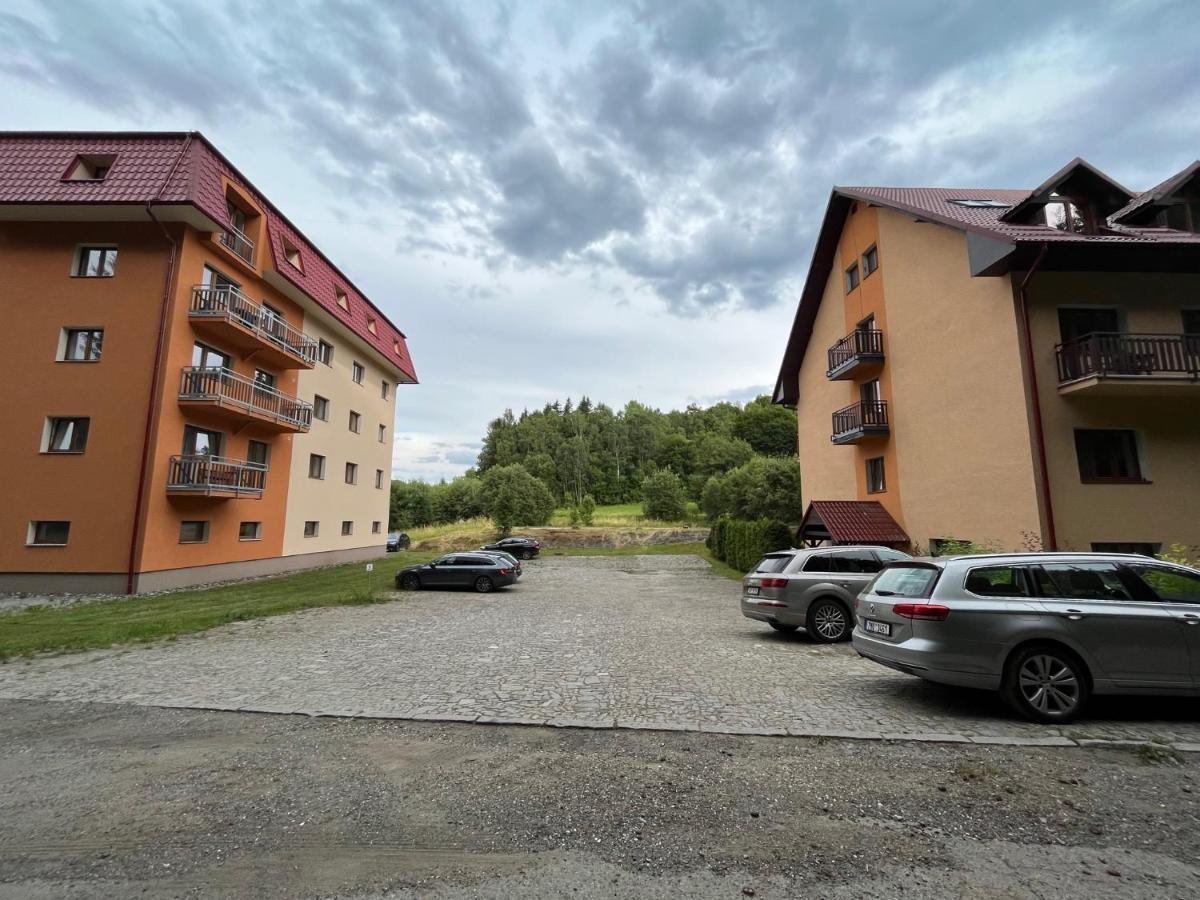 Apartman Kinali Horni Lipova Buitenkant foto