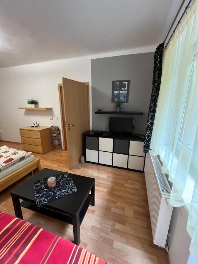 Apartman Kinali Horni Lipova Buitenkant foto